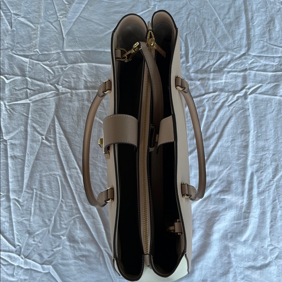 ♠️ Kate Spade Phoebe Commuter Tote♠️ - Picture 7 of 12